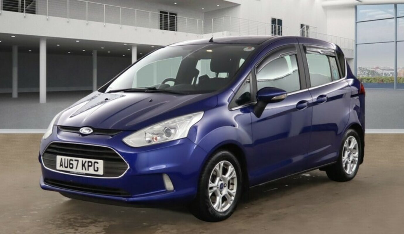 Ford B-Max ZETEC NAVIGATOR – 2017 (67 plate)