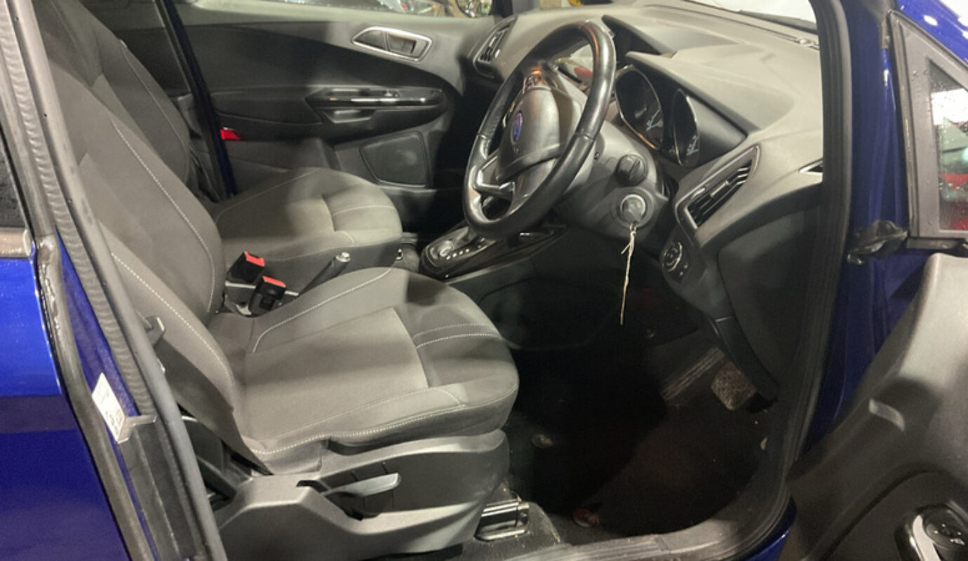 Ford B-Max ZETEC NAVIGATOR – 2017 (67 plate)