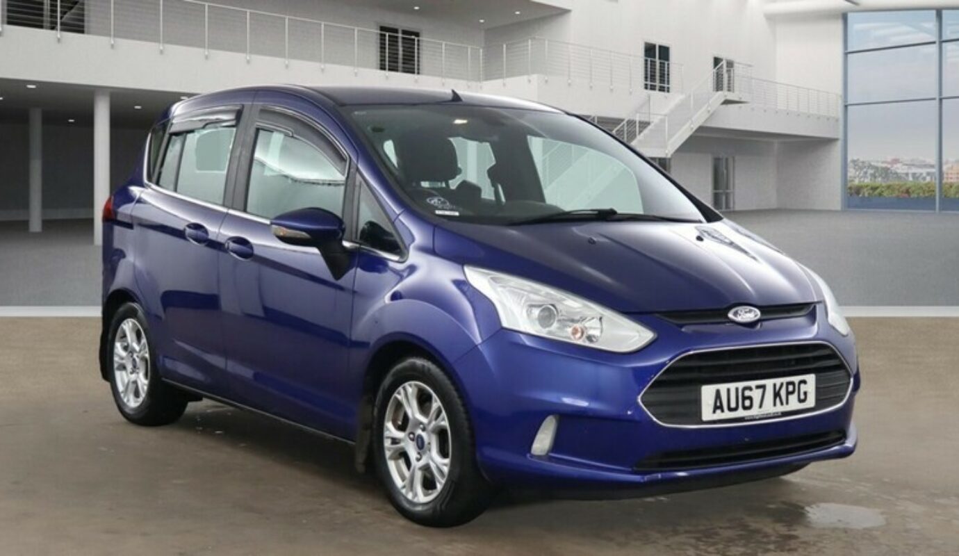 Ford B-Max ZETEC NAVIGATOR – 2017 (67 plate)