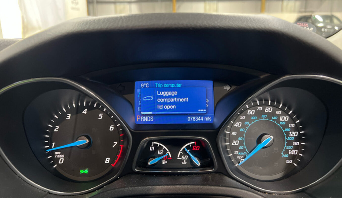 Ford Focus TITANIUM NAVIGATOR – 2014 (14 plate)