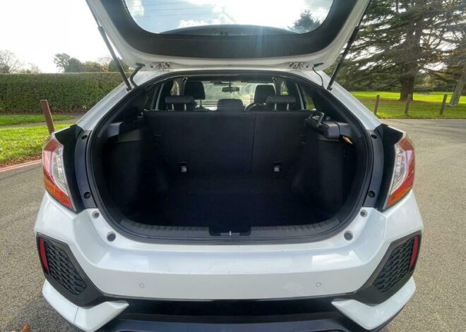 Honda Civic VTEC SE – 2018 (18 plate)