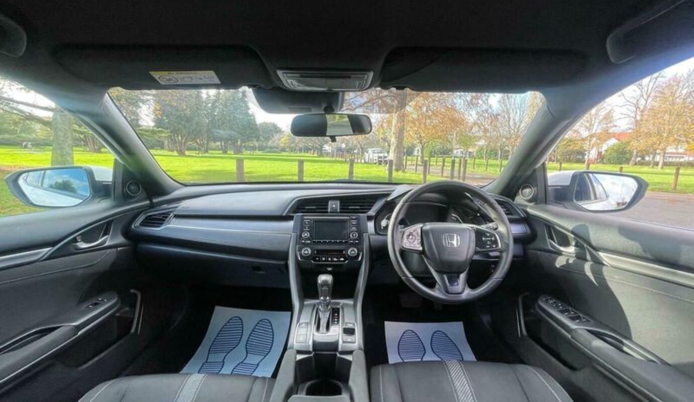 Honda Civic VTEC SE – 2018 (18 plate)