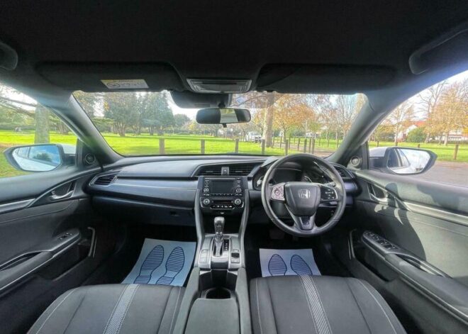 Honda Civic VTEC SE – 2018 (18 plate)