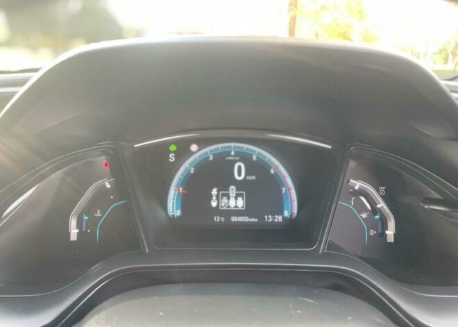 Honda Civic VTEC SE – 2018 (18 plate)