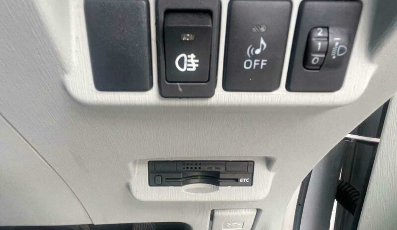 Toyota Prius+ – 2020 (62 plate)